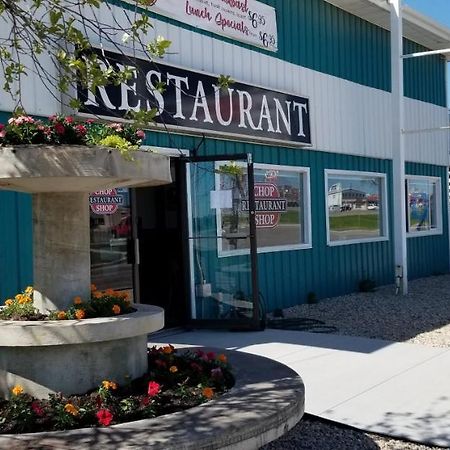 Wild Rose Country Inn Grande Prairie Kültér fotó