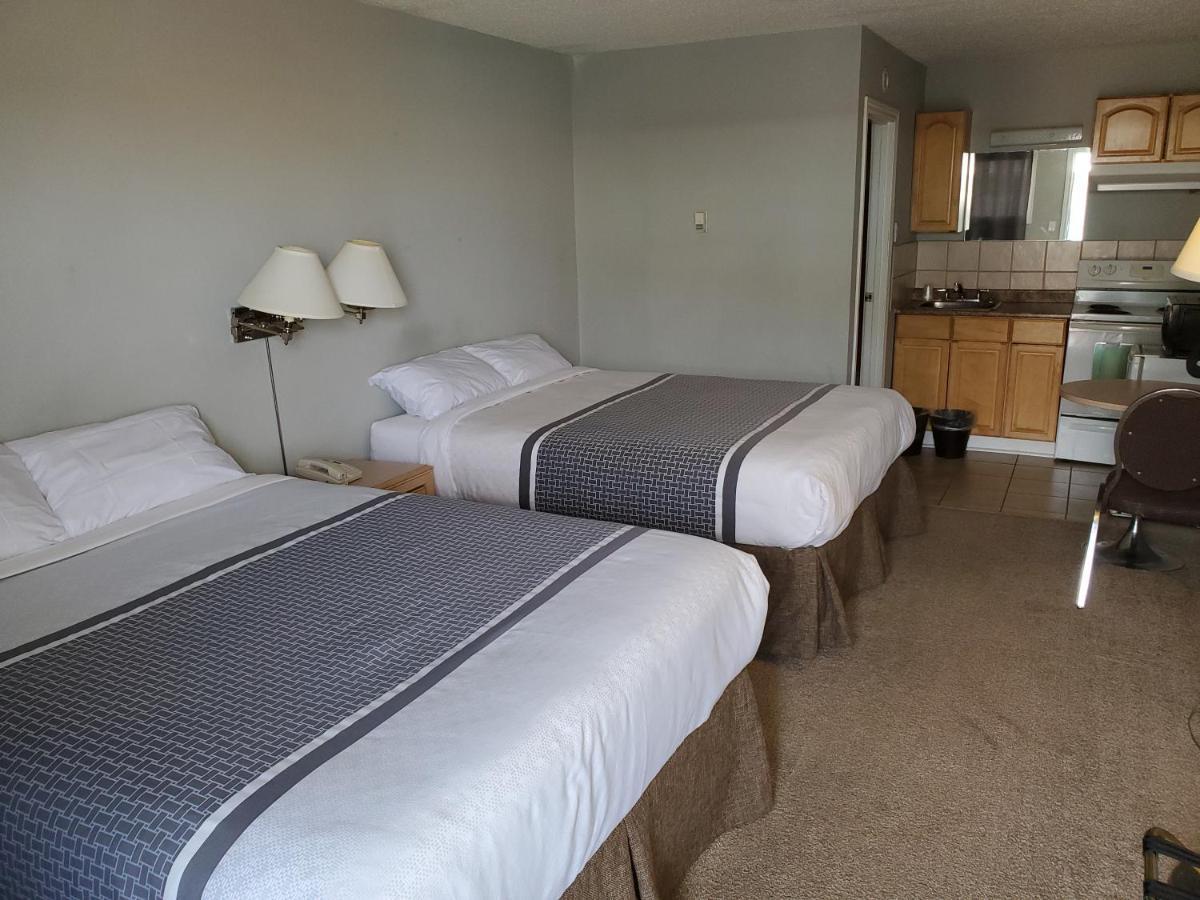 Wild Rose Country Inn Grande Prairie Kültér fotó